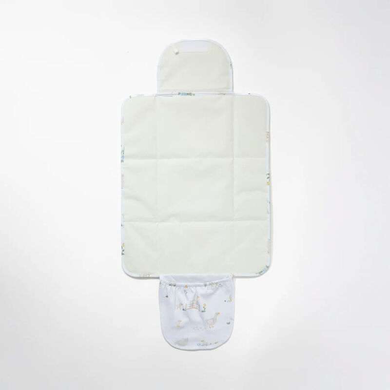 Living Textiles Foldable Waterproof Travel Change Mat image number 2